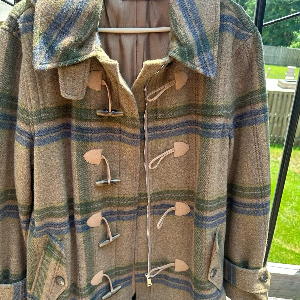 Ralph Lauren Brown and Green Duffle Coat with Classic Design - Picture 4 of 9